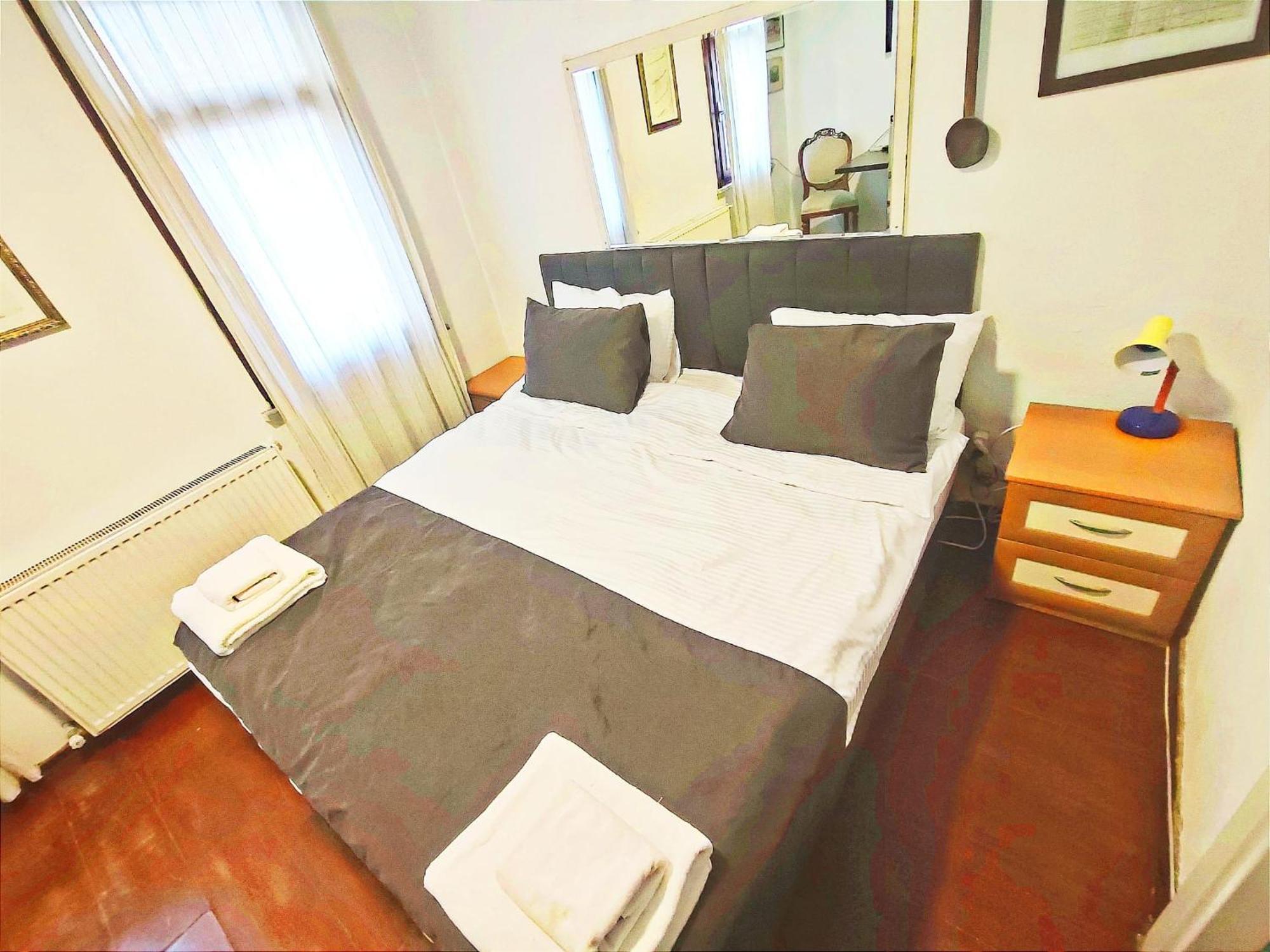 Taksim Luxurious Style Hotel อิสตันบูล ภายนอก รูปภาพ